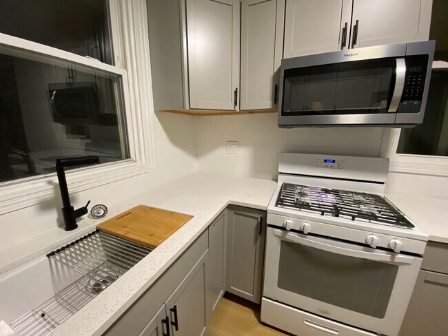 Foto del edificio - Newly updated 3 bedroom 1 bath house for Rent!