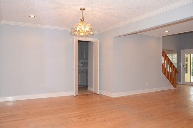 Building Photo - 6502 Briar Terrace Dr