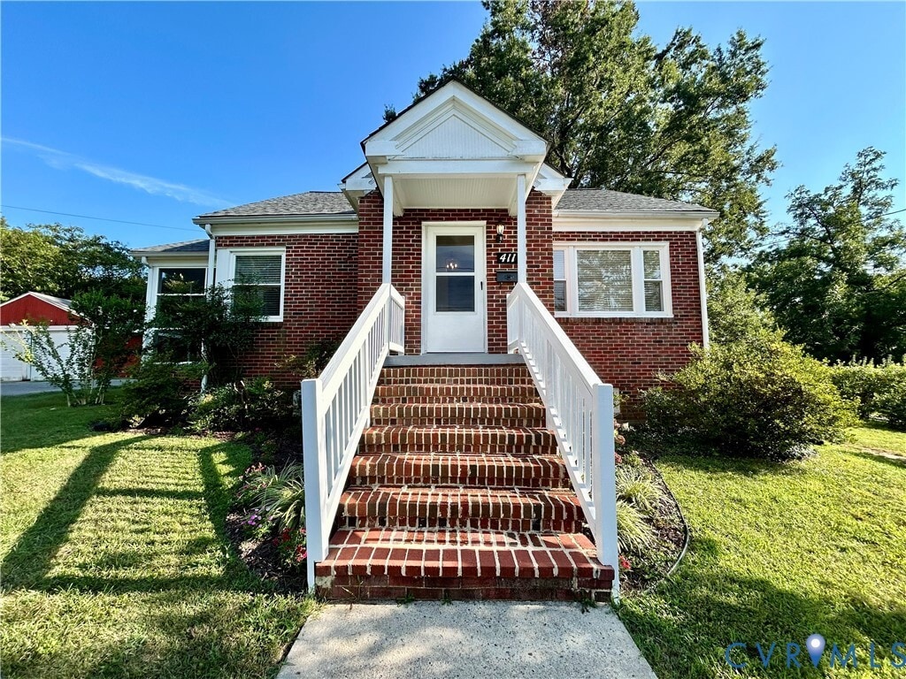 Primary Photo - 411 Hillcrest Ave