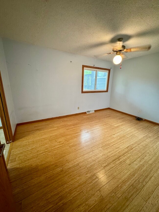 Building Photo - 4204 Warren St