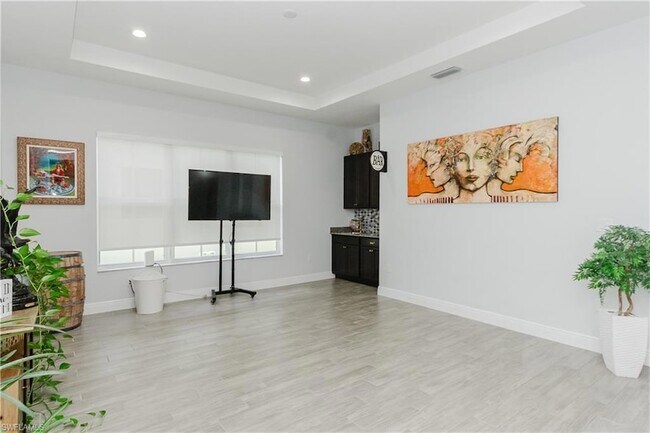Foto del edificio - 4870 Frattina St.
