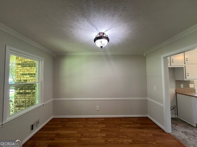 Building Photo - 488 Dogwood Trail