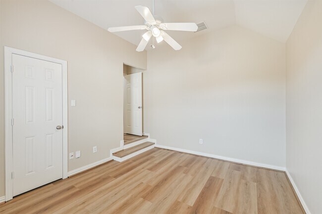 Foto del edificio - 8902 Lilac Springs