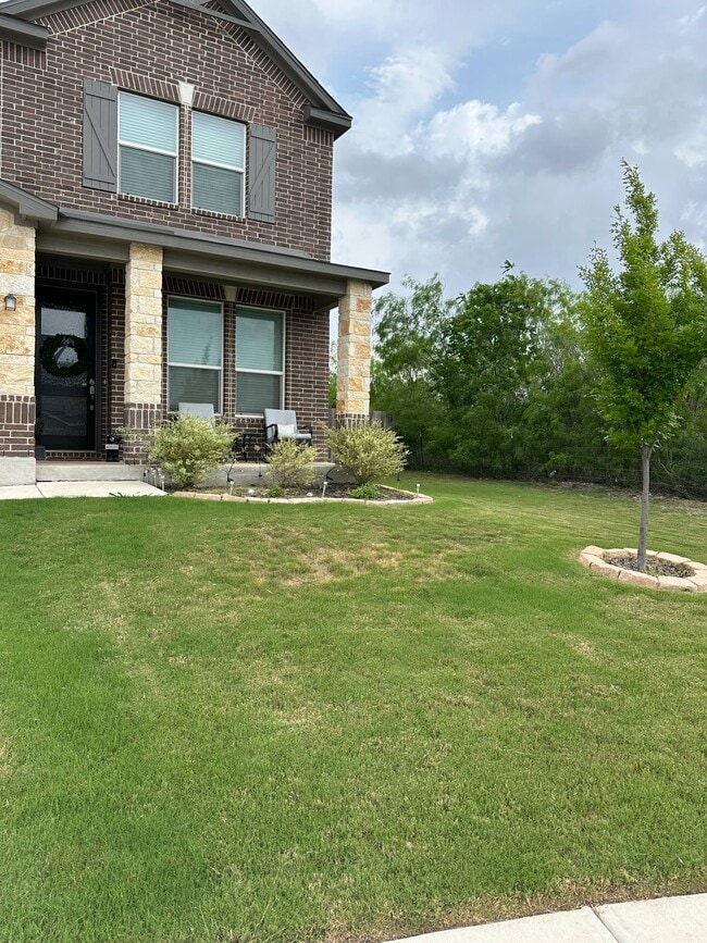 Building Photo - 9515 Braman Pt