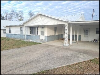 Building Photo - 1202 N Holly St
