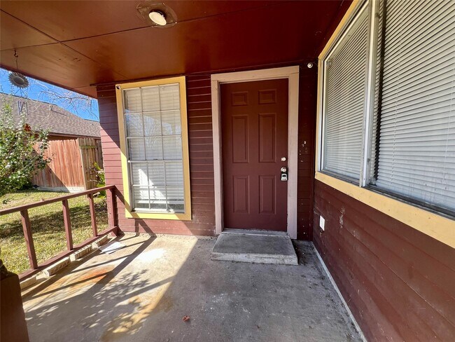 Foto del edificio - 10610 Sandy River Dr