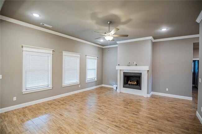 Foto del edificio - 1025 Kimball Ln