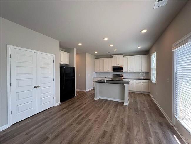 Building Photo - 108 Cornwell Wy