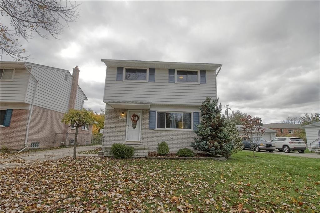 Primary Photo - 20920 Anita St