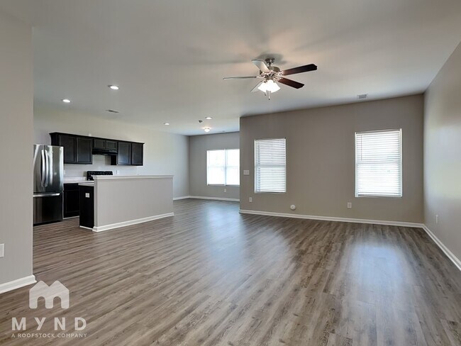 Foto del edificio - 92 Cottage Ln