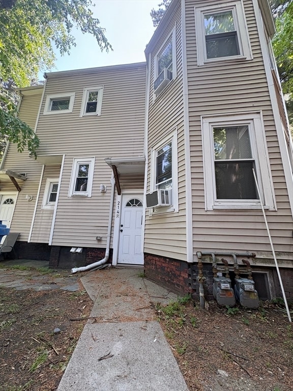 Building Photo - 214 R Harvard St