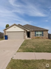 Building Photo - 1801 West Antler Way