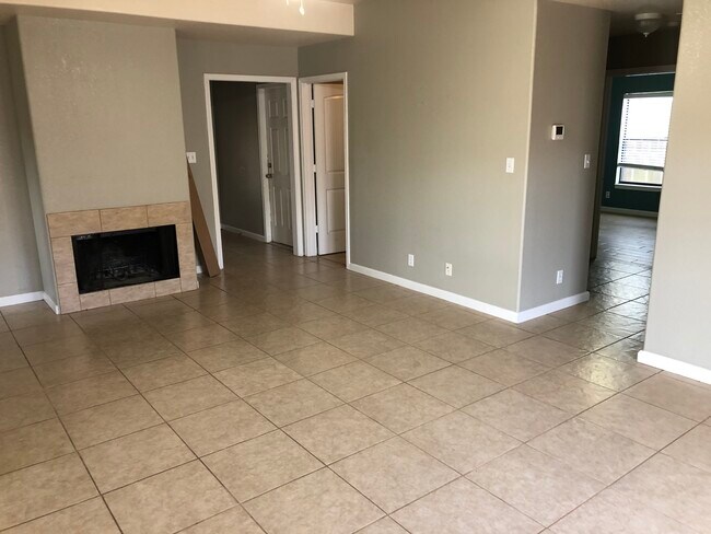 Foto del edificio - 230 Green Oaks Loop