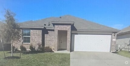 Building Photo - 6007 Amelia Earhart Blvd