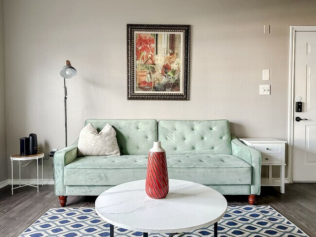 Foto del edificio - 6225 Saratoga Blvd