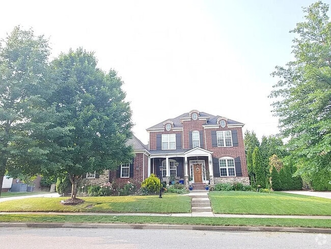 Building Photo - 1530 Bledsoe Ln