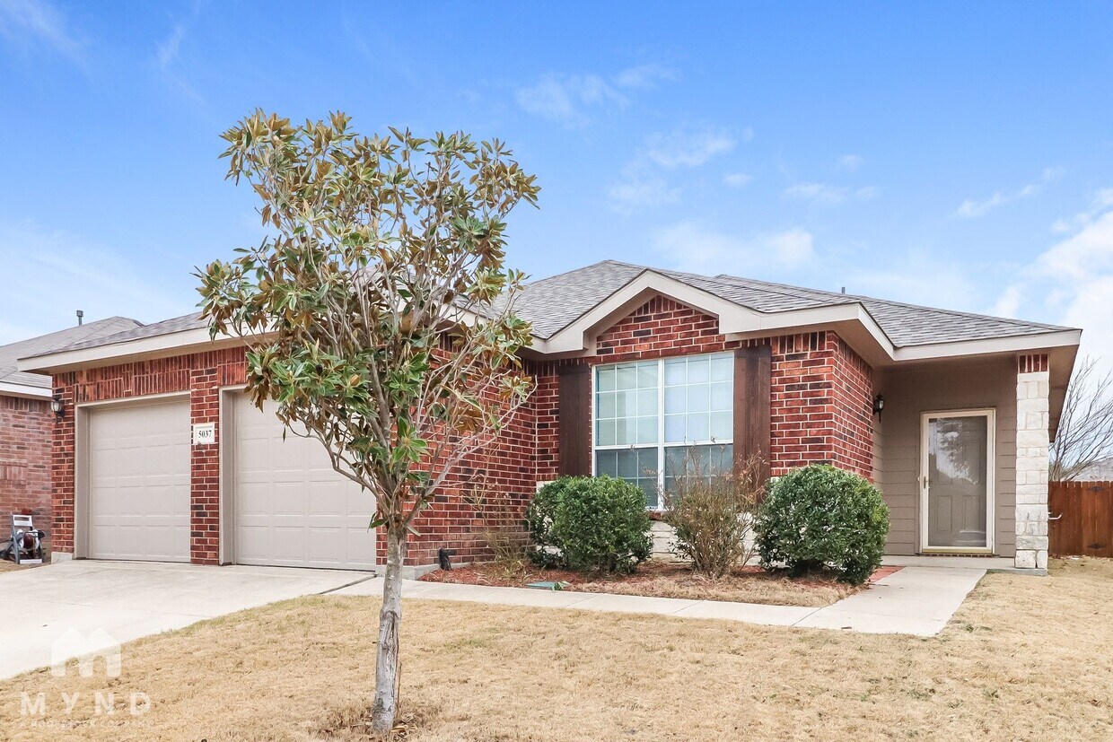 Foto principal - 5037 Caraway Dr