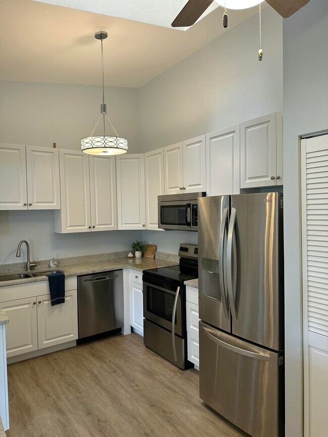 Foto del edificio - 3795 Silver Lace Ln