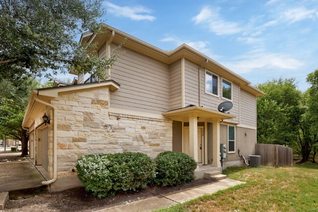 Building Photo - 709 Jane Austen Trail