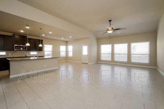 Building Photo - 848 Gray Cloud Dr