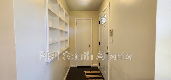 Building Photo - 5573 Cypress Dr