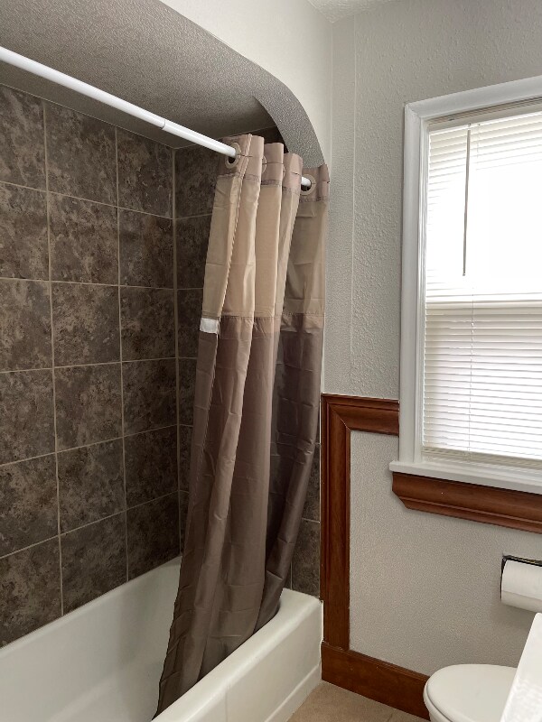 Foto del edificio - 3701 N Aldrich Ave