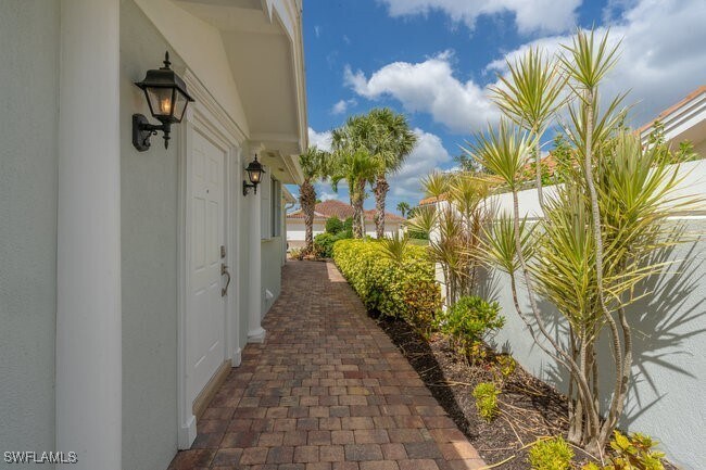 Building Photo - 7653 Rozzini Ln
