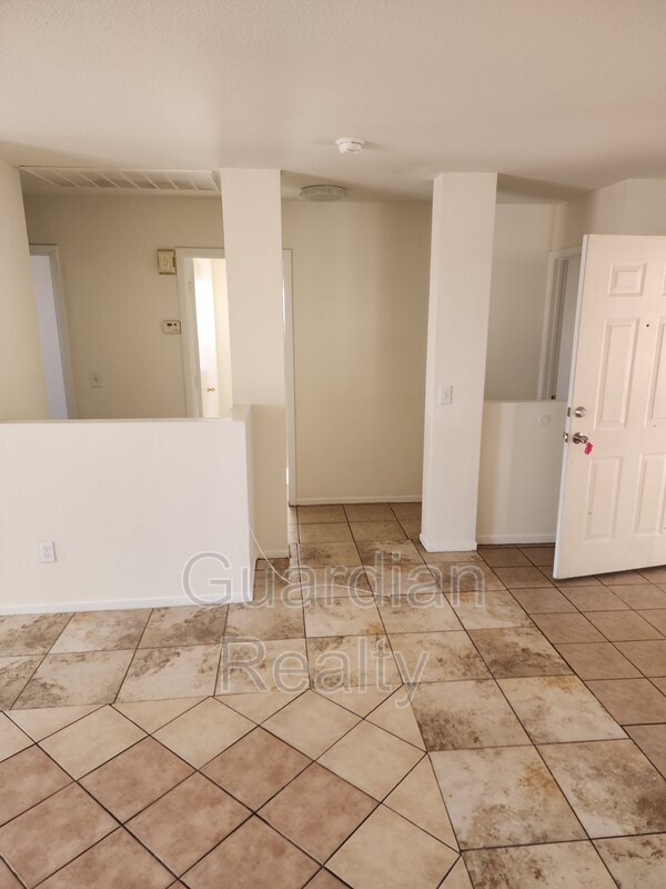 Building Photo - 2402 Grand Prize Ave