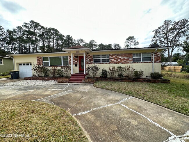 Building Photo - 7120 Sans Souci Rd