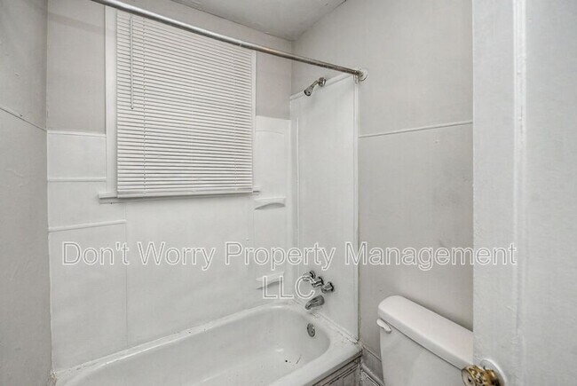 Foto del edificio - 402 Winston St