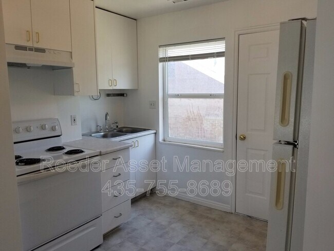 Building Photo - 1587 W 12800 S