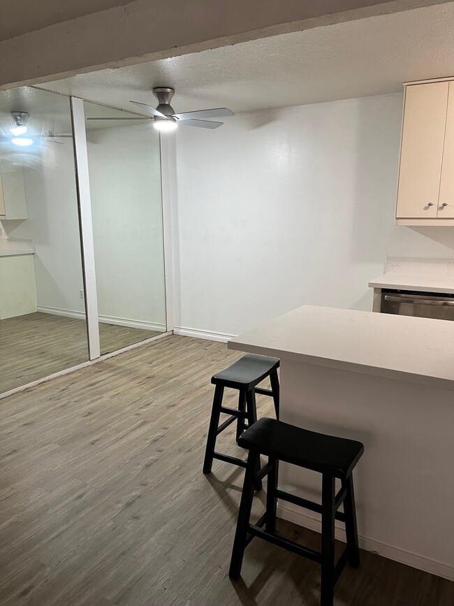 Building Photo - 1101 West Macarthur Boulevard