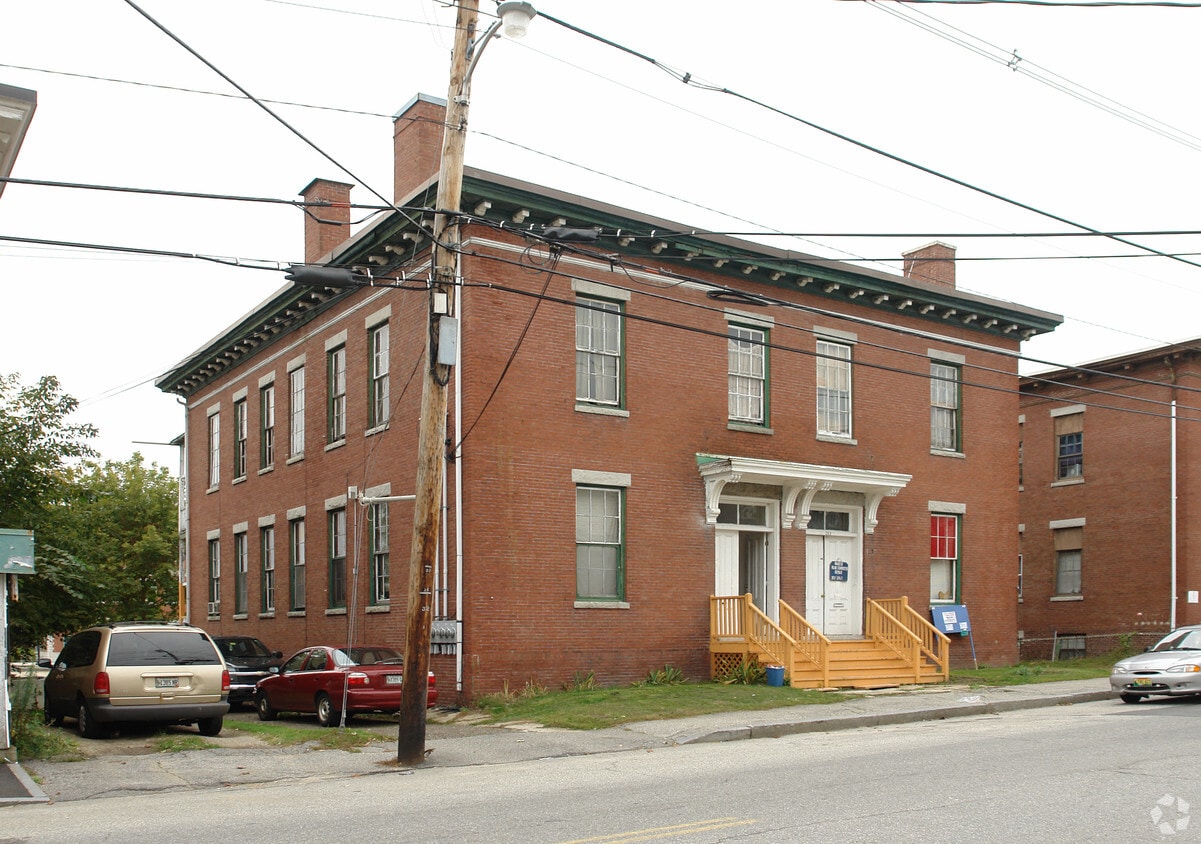 Building Photo - 263-265 Park St