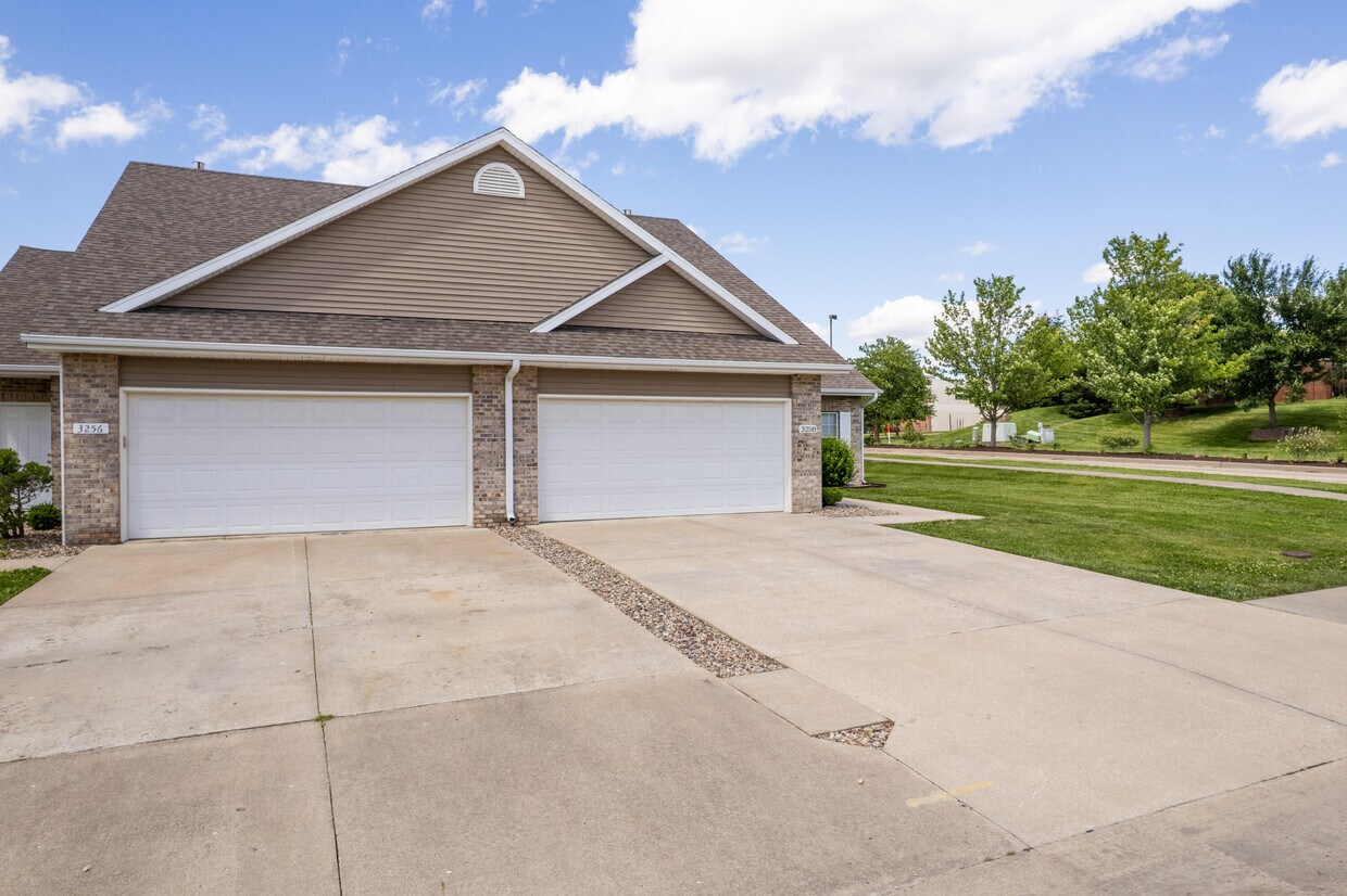 Foto principal - 3258 Wind River Cir