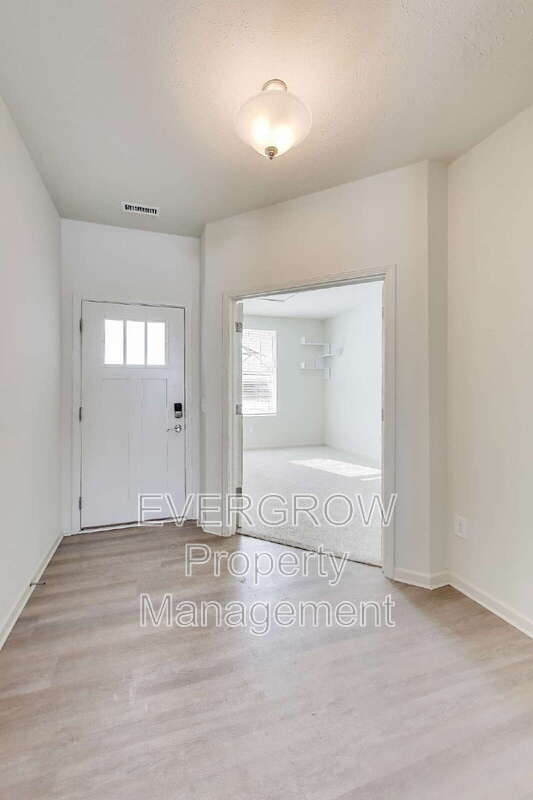 Foto del edificio - 7210 Sugar Maple Ln