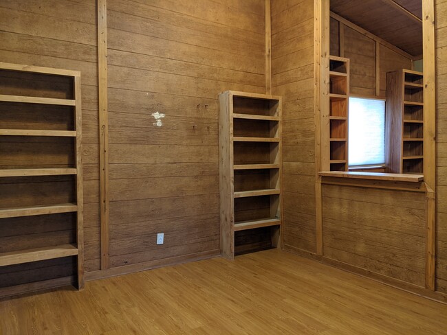 Building Photo - 29 Boren Rd