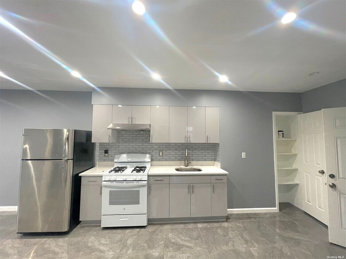 Foto principal - 1752 78th St