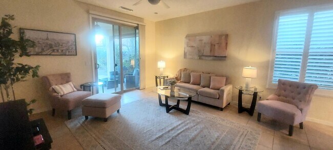 Foto del edificio - Fully Furnished 2 Bedroom 2 Bath with Den Provided In a 55 Plus Community