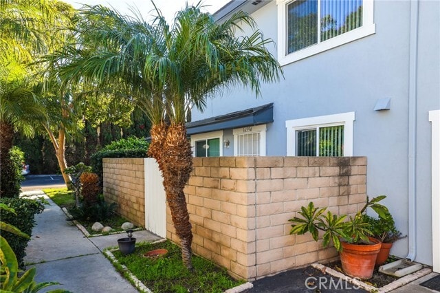 Foto del edificio - 16394 Del Oro Cir