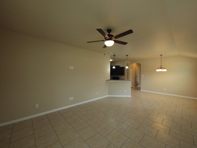 Building Photo - 4608 Cambridge Dr