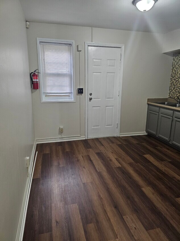 Foto del edificio - 1704 De Soto Terrace