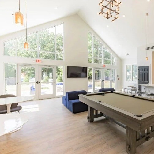 Foto principal - 810 Country Club Pky