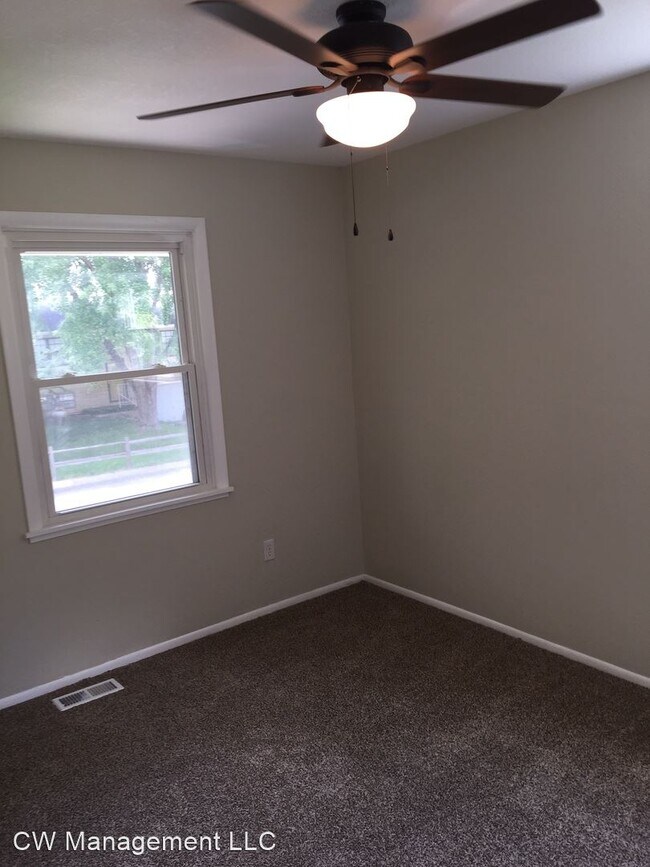 Building Photo - 3 br, 1 bath House - 644 Mohican Drive
