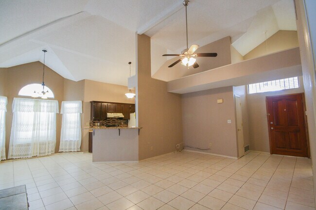 Building Photo - 11854 Stephanie Dr