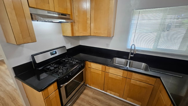 Building Photo - 6024 Monterey Rd