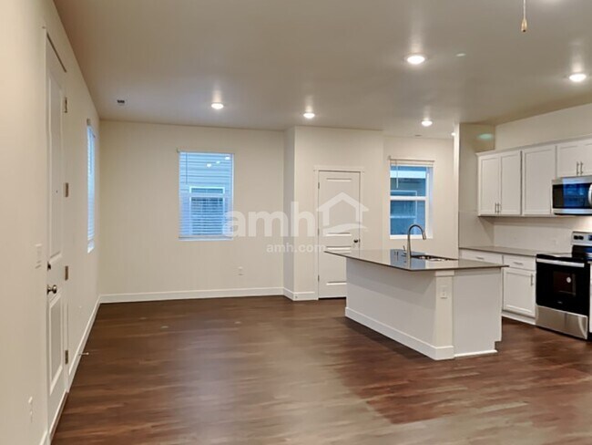 Foto del edificio - 4718 87th Ave NE