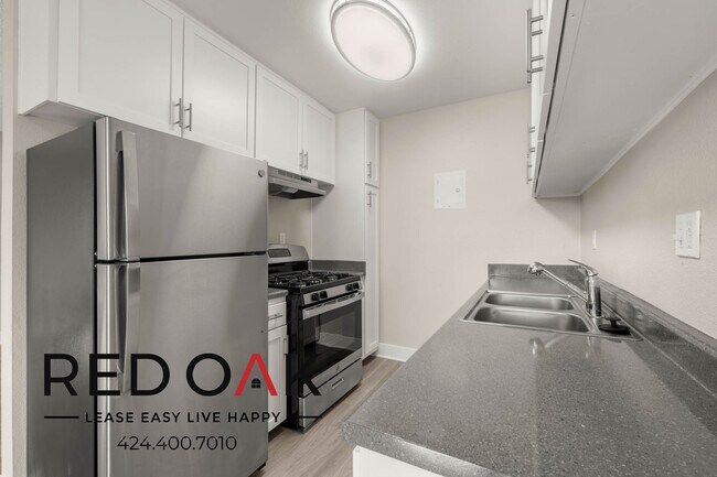 Foto del edificio - 13325 Heacock St