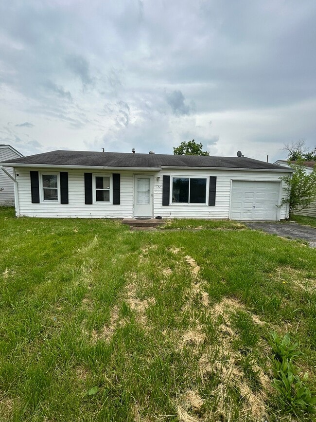 Building Photo - 722 St Paul Dr