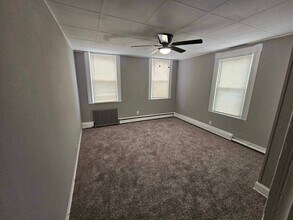 Building Photo - 276 S Loudon Ave