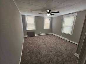 Building Photo - 276 S Loudon Ave